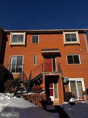 4513 LOGSDON DR, Annandale, VA 22003