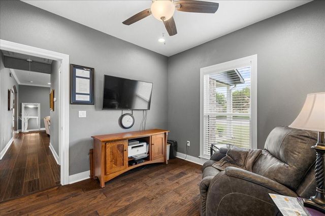 1207 Pecan Street, Brenham, TX 77833