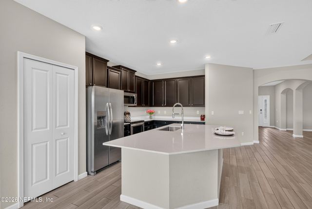9960 LOVAGE Lane, Jacksonville, FL 32219
