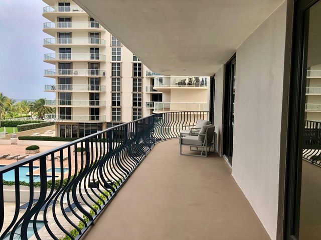 8877 Collins Ave 308, Surfside, FL 33154