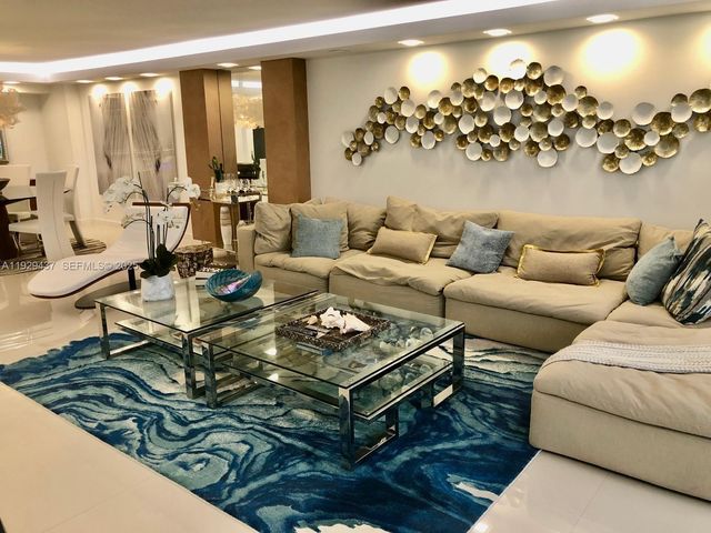 8877 Collins Ave 308, Surfside, FL 33154