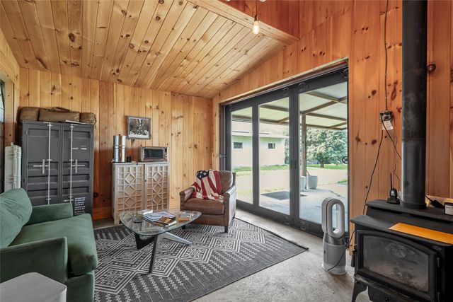 153 County Road 2139, Iredell, TX 76649