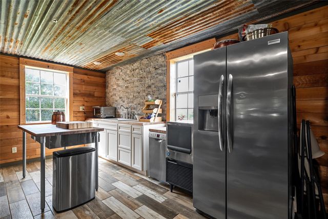 153 County Road 2139, Iredell, TX 76649