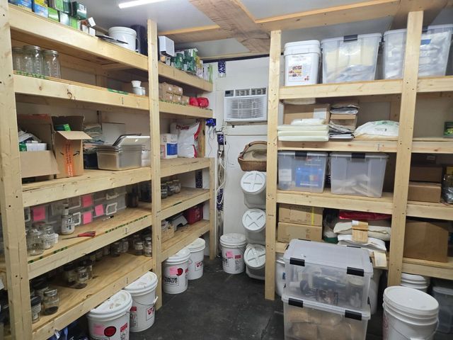 153 County Road 2139, Iredell, TX 76649