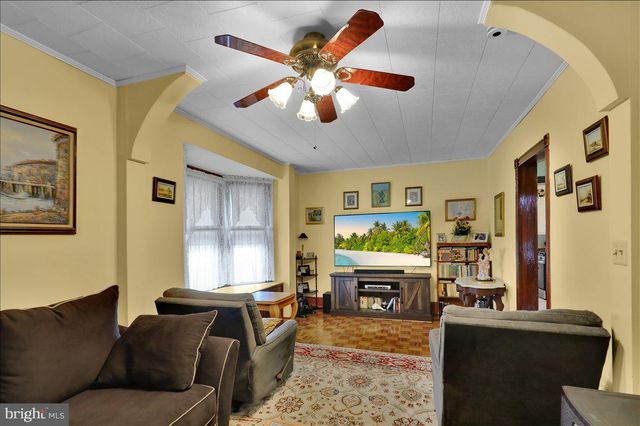 433 EISENBROWN ST, Reading, PA 19605