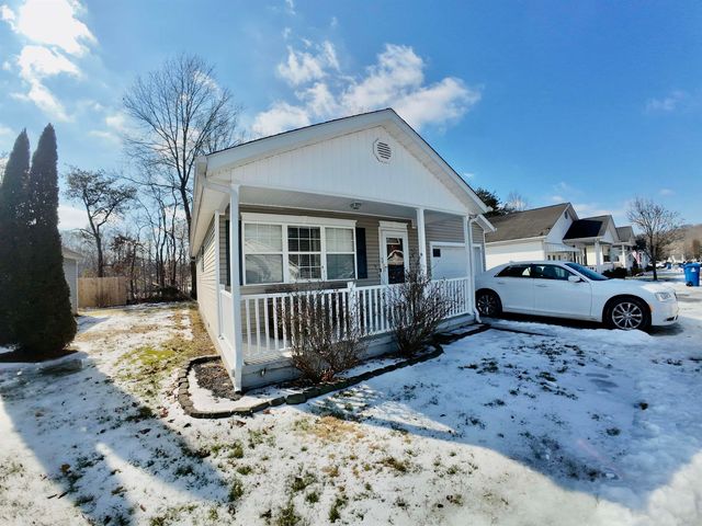 13 Sunwatch Drive, Huntington, WV 25705