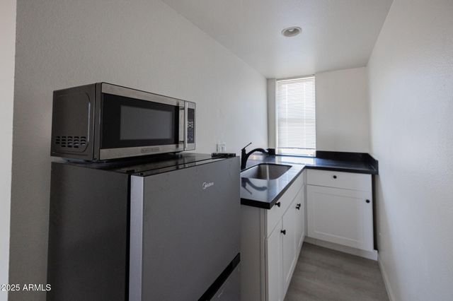 1915 N 26TH Place 6, Phoenix, AZ 85008