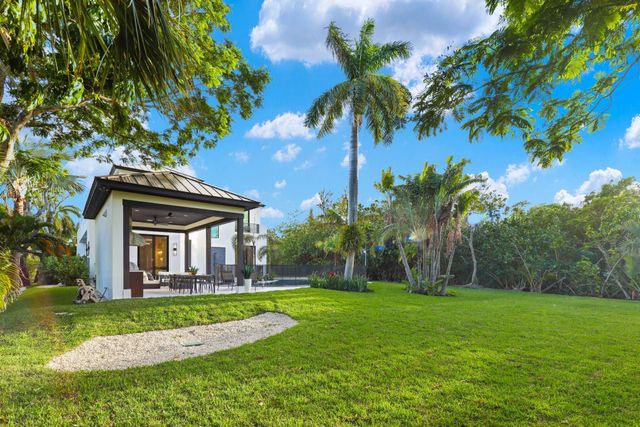 23 Coconut Lane, Ocean Ridge, FL 33435
