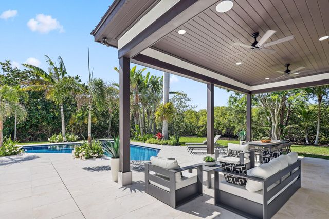 23 Coconut Lane, Ocean Ridge, FL 33435