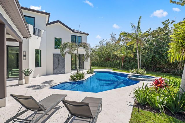 23 Coconut Lane, Ocean Ridge, FL 33435