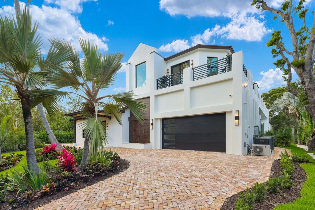 23 Coconut Lane, Ocean Ridge, FL 33435
