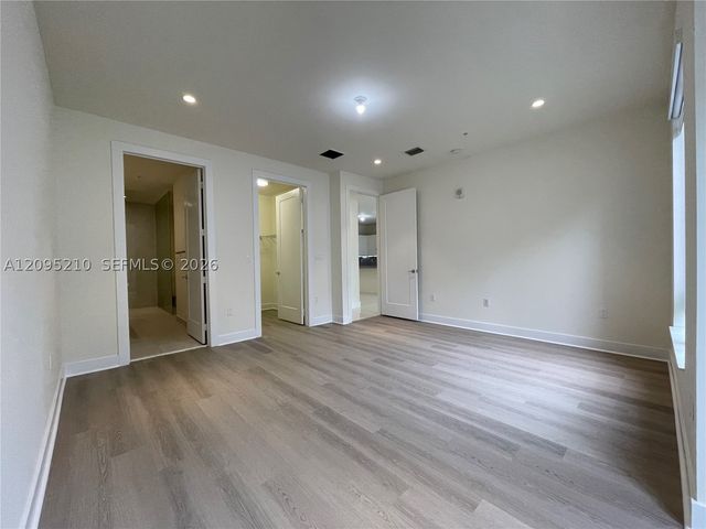 10225 NW 63rd Ter 103, Doral, FL 33178