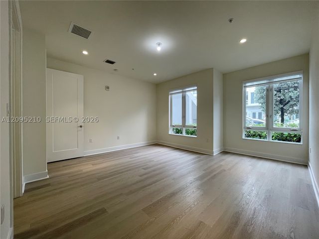 10225 NW 63rd Ter 103, Doral, FL 33178
