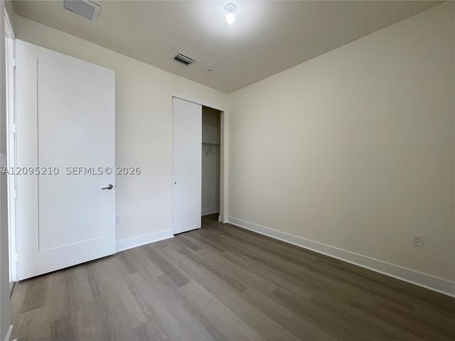 10225 NW 63rd Ter 103, Doral, FL 33178