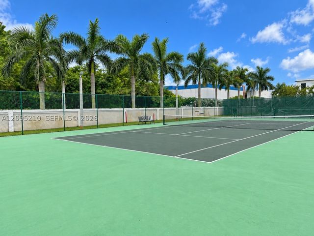 10225 NW 63rd Ter 103, Doral, FL 33178