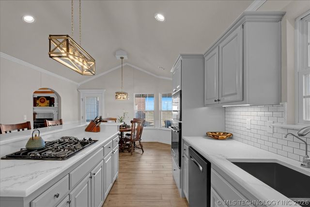 7107 E 150th Street North, Collinsville, OK 74021