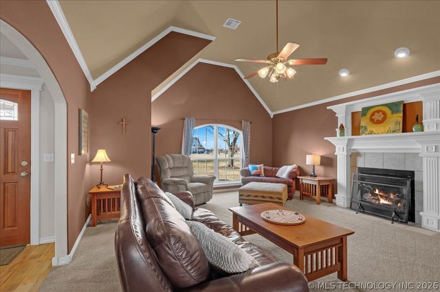 7107 E 150th Street North, Collinsville, OK 74021