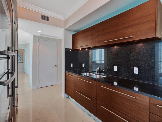 101 S Fort Lauderdale Beach Blvd 1606, Fort Lauderdale, FL 33316