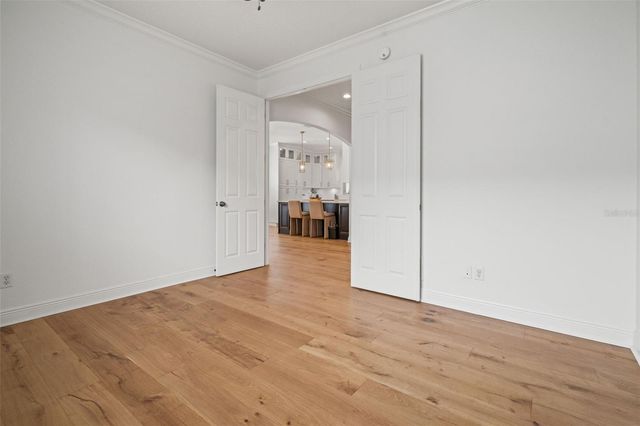 3504 W BARCELONA STREET, Tampa, FL 33629