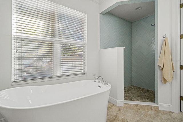 3504 W BARCELONA STREET, Tampa, FL 33629