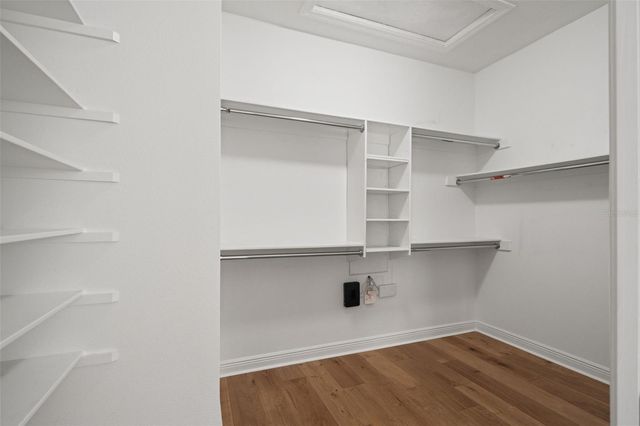 3504 W BARCELONA STREET, Tampa, FL 33629