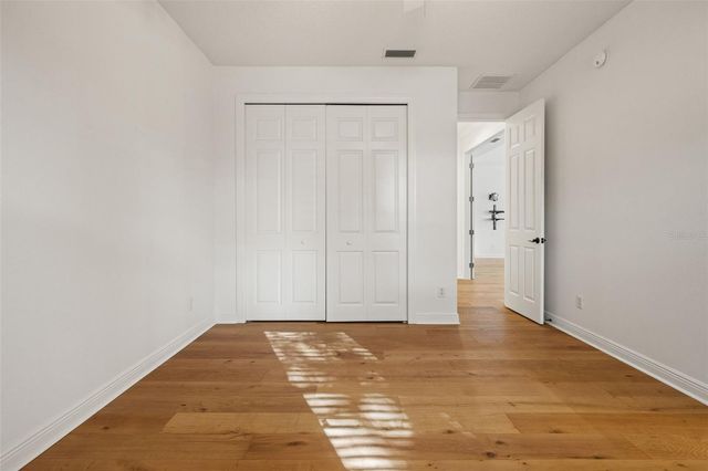 3504 W BARCELONA STREET, Tampa, FL 33629