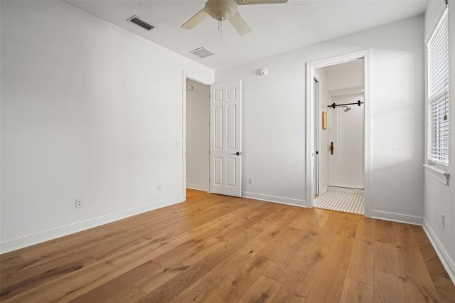 3504 W BARCELONA STREET, Tampa, FL 33629