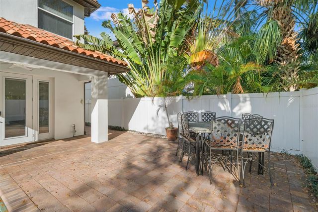 3504 W BARCELONA STREET, Tampa, FL 33629