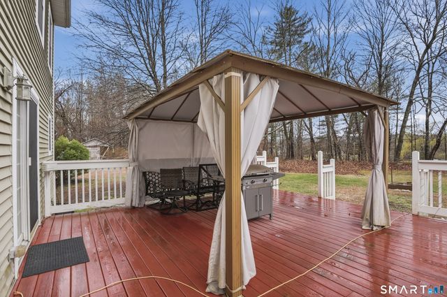 251 Wauregan Road, Brooklyn, CT 06234