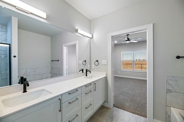 4009 Lecroy Court, Midlothian, TX 76065