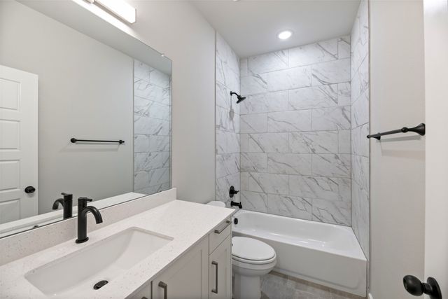 4009 Lecroy Court, Midlothian, TX 76065