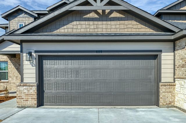 4009 Lecroy Court, Midlothian, TX 76065