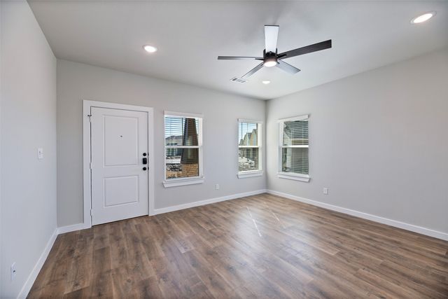 4009 Lecroy Court, Midlothian, TX 76065