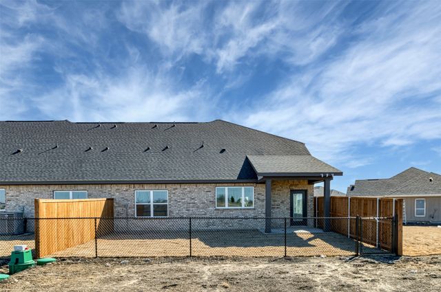 4009 Lecroy Court, Midlothian, TX 76065