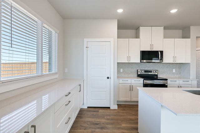 4009 Lecroy Court, Midlothian, TX 76065