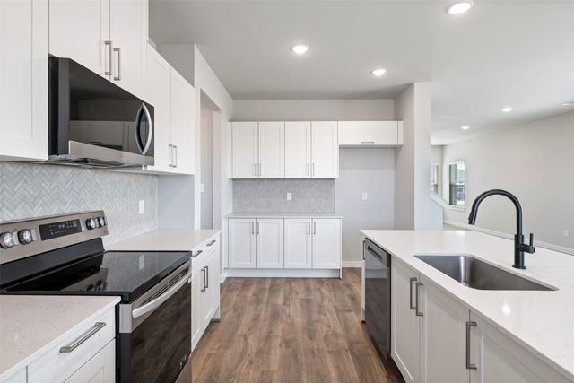 4009 Lecroy Court, Midlothian, TX 76065