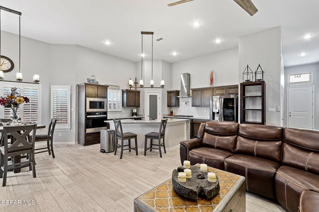 12757 VIENDO NORTE Drive, El Paso, TX 79934