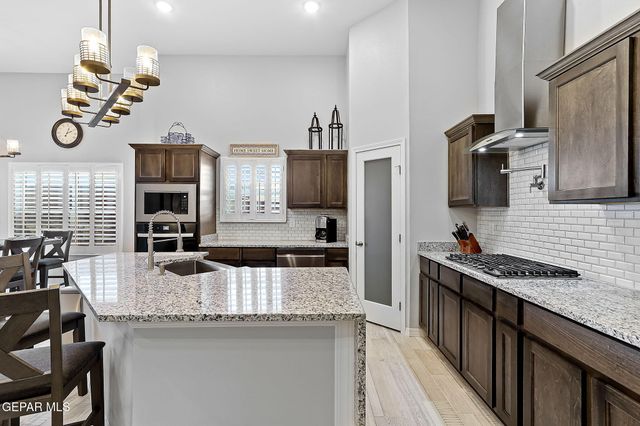 12757 VIENDO NORTE Drive, El Paso, TX 79934