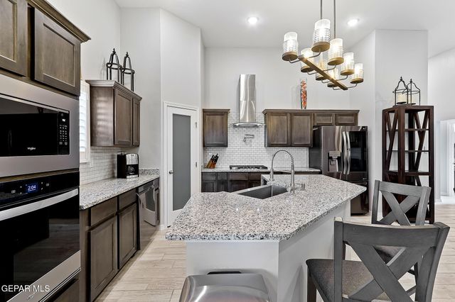 12757 VIENDO NORTE Drive, El Paso, TX 79934