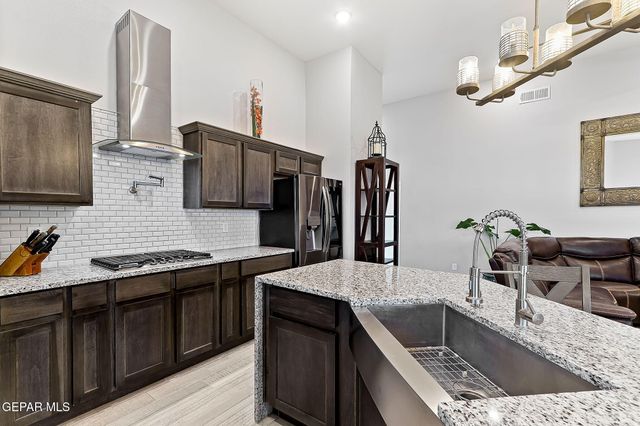 12757 VIENDO NORTE Drive, El Paso, TX 79934