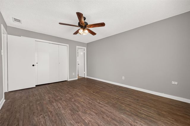 10814 Parkland Woods Drive, Sugar Land, TX 77498