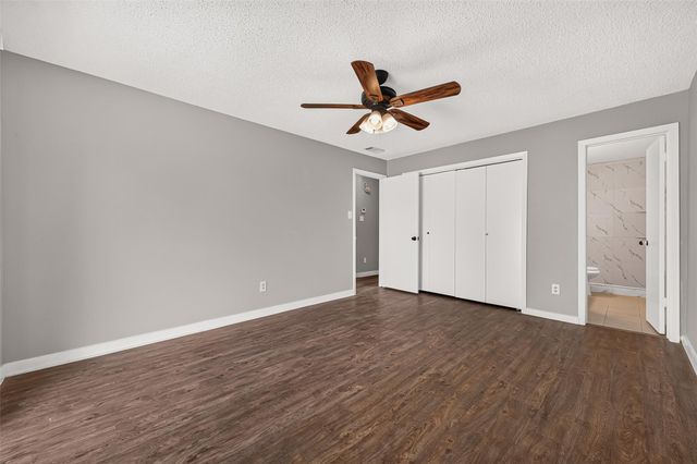 10814 Parkland Woods Drive, Sugar Land, TX 77498
