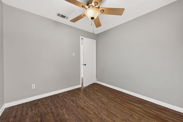 10814 Parkland Woods Drive, Sugar Land, TX 77498