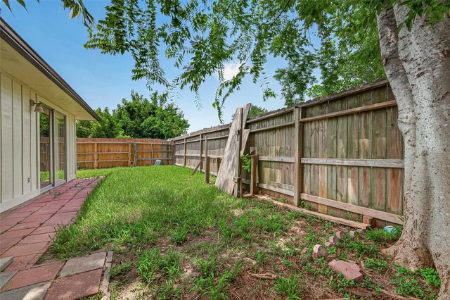 10814 Parkland Woods Drive, Sugar Land, TX 77498