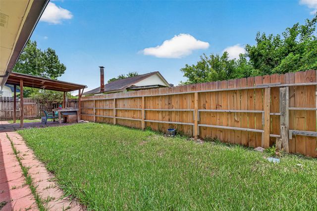 10814 Parkland Woods Drive, Sugar Land, TX 77498