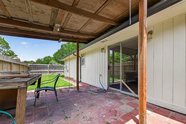 10814 Parkland Woods Drive, Sugar Land, TX 77498