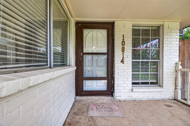 10814 Parkland Woods Drive, Sugar Land, TX 77498