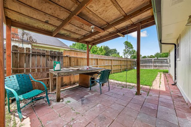10814 Parkland Woods Drive, Sugar Land, TX 77498