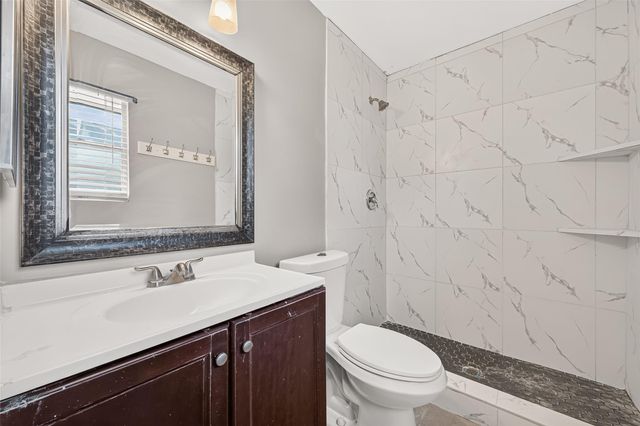 10814 Parkland Woods Drive, Sugar Land, TX 77498