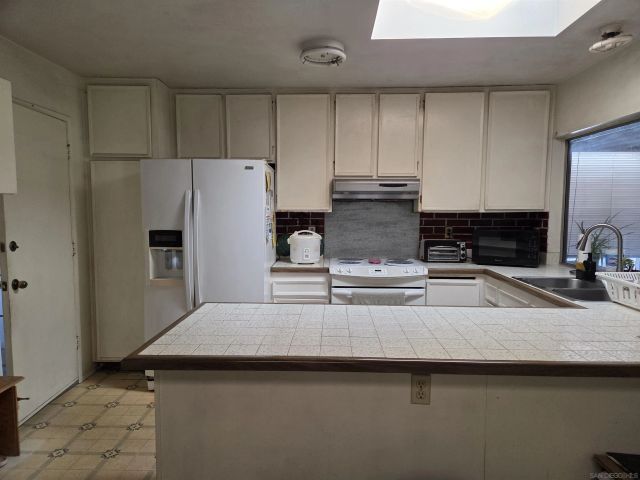 5675 Plumas St, San Diego, CA 92139